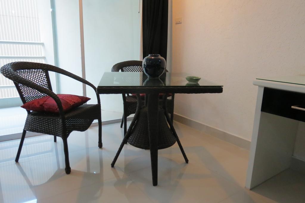 View Talay 6 Suite Apartments Pattaya Pokój zdjęcie
